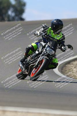 media/Sep-21-2025-TrackDaz (Sun) [[277c75b276]]/C Group/1240pm (Turn 2)/